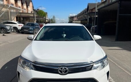 Toyota Camry, 2017 год, 2 200 000 рублей, 2 фотография