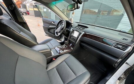Toyota Camry, 2017 год, 2 200 000 рублей, 9 фотография