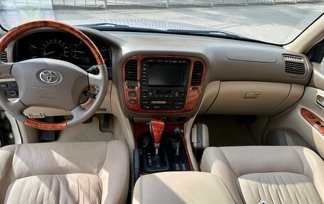 Toyota Land Cruiser 100 рестайлинг 2, 2001 год, 2 950 000 рублей, 20 фотография