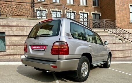 Toyota Land Cruiser 100 рестайлинг 2, 2001 год, 2 950 000 рублей, 8 фотография