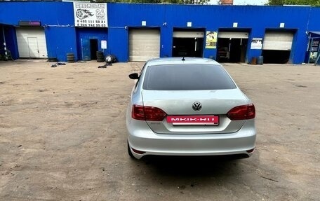 Volkswagen Jetta VI, 2012 год, 1 300 000 рублей, 3 фотография