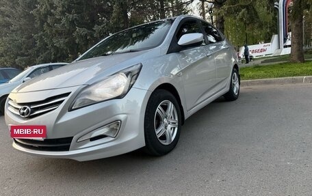 Hyundai Solaris II рестайлинг, 2016 год, 860 000 рублей, 5 фотография