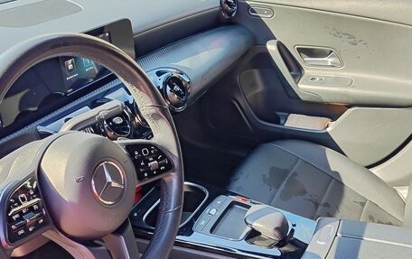 Mercedes-Benz A-Класс, 2019 год, 2 300 000 рублей, 6 фотография