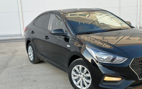 Hyundai Solaris II рестайлинг, 2018 год, 1 350 000 рублей, 3 фотография