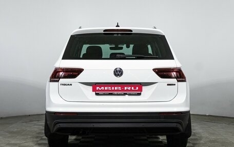 Volkswagen Tiguan II, 2018 год, 2 287 989 рублей, 6 фотография