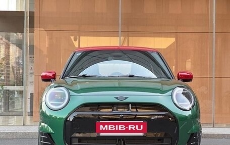 MINI Hatch, 2024 год, 3 816 000 рублей, 2 фотография