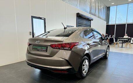 Hyundai Solaris II рестайлинг, 2021 год, 1 590 000 рублей, 5 фотография