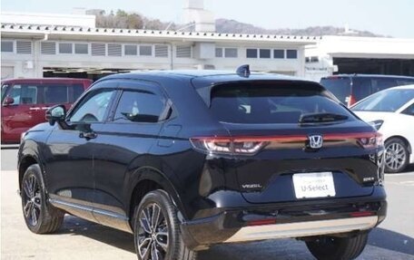 Honda Vezel, 2021 год, 1 684 819 рублей, 2 фотография