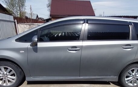 Toyota Wish II, 2012 год, 850 000 рублей, 3 фотография