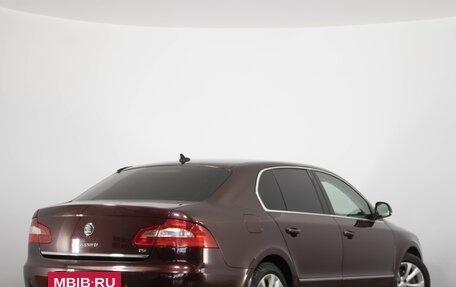 Skoda Superb III рестайлинг, 2010 год, 1 149 000 рублей, 5 фотография