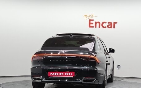 Hyundai Grandeur, 2022 год, 2 500 000 рублей, 4 фотография