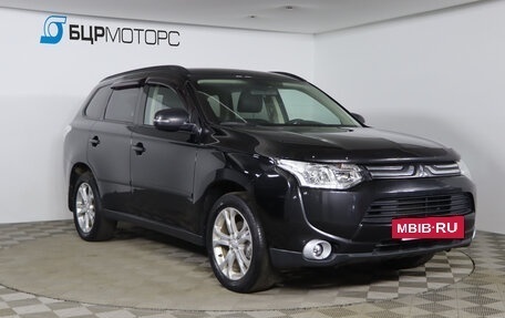 Mitsubishi Outlander III рестайлинг 3, 2013 год, 1 299 990 рублей, 3 фотография