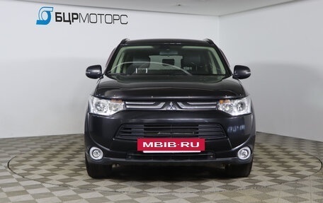Mitsubishi Outlander III рестайлинг 3, 2013 год, 1 299 990 рублей, 2 фотография