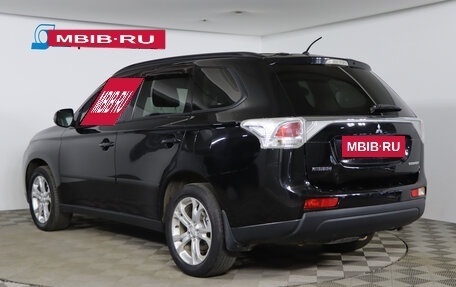 Mitsubishi Outlander III рестайлинг 3, 2013 год, 1 299 990 рублей, 7 фотография