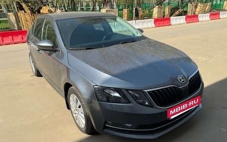 Skoda Octavia, 2019 год, 1 500 000 рублей, 2 фотография