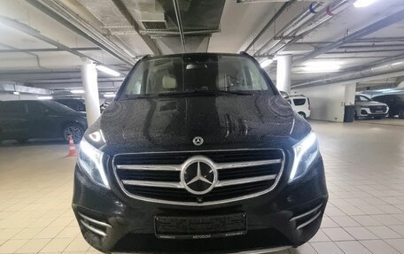 Mercedes-Benz V-Класс, 2018 год, 5 500 000 рублей, 2 фотография