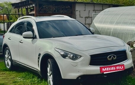 Infiniti QX70, 2013 год, 1 460 000 рублей, 4 фотография