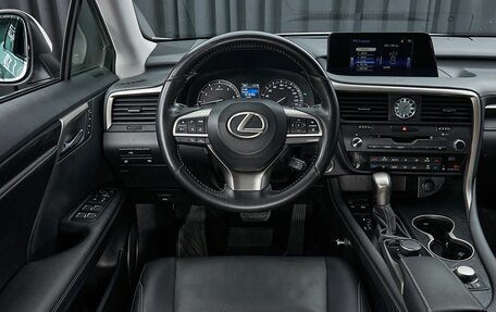 Lexus RX IV рестайлинг, 2019 год, 4 999 000 рублей, 8 фотография