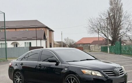 Toyota Camry, 2011 год, 1 150 000 рублей, 2 фотография