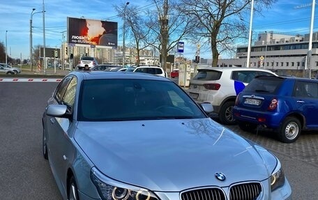 BMW 5 серия, 2004 год, 1 890 000 рублей, 4 фотография