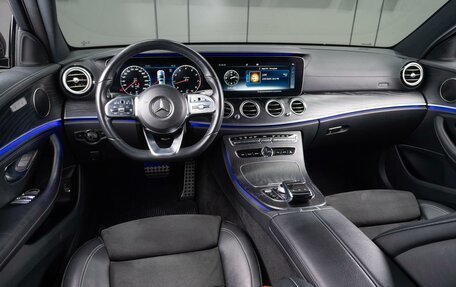 Mercedes-Benz E-Класс, 2018 год, 3 729 000 рублей, 6 фотография