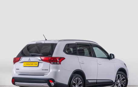 Mitsubishi Outlander III рестайлинг 3, 2016 год, 1 999 000 рублей, 5 фотография