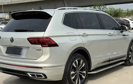 Volkswagen Tiguan II, 2022 год, 2 890 099 рублей, 4 фотография