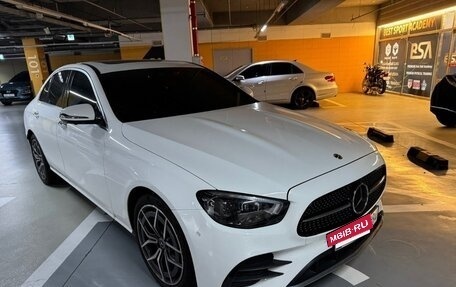 Mercedes-Benz E-Класс, 2022 год, 4 360 000 рублей, 3 фотография