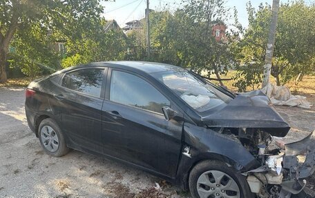 Hyundai Solaris II рестайлинг, 2015 год, 450 000 рублей, 2 фотография