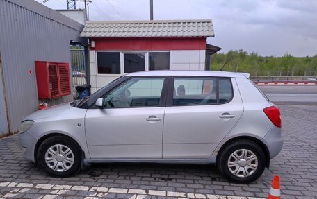 Skoda Fabia II, 2011 год, 327 000 рублей, 3 фотография