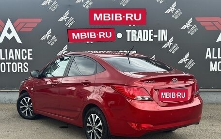 Hyundai Solaris II рестайлинг, 2015 год, 1 075 000 рублей, 4 фотография