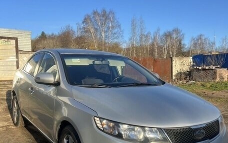 KIA Cerato III, 2009 год, 800 000 рублей, 2 фотография