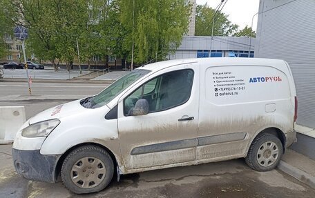 Peugeot Partner II рестайлинг 2, 2014 год, 300 000 рублей, 2 фотография