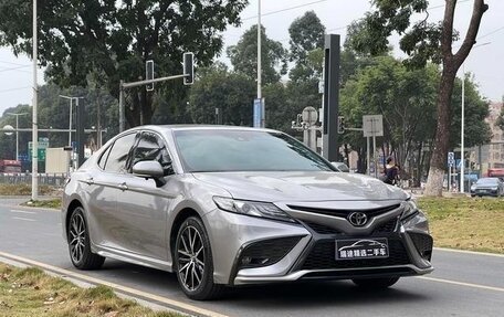 Toyota Camry, 2021 год, 2 400 000 рублей, 1 фотография