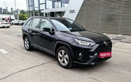 Toyota RAV4, 2021 год, 2 220 101 рублей, 3 фотография
