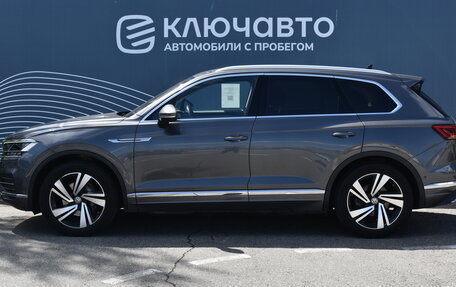 Volkswagen Touareg III, 2019 год, 5 600 000 рублей, 6 фотография