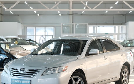 Toyota Camry, 2006 год, 1 039 000 рублей, 2 фотография