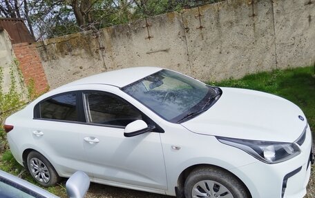 KIA Rio IV, 2017 год, 1 102 000 рублей, 2 фотография