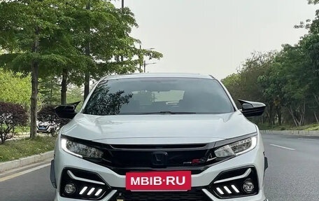 Honda Civic IX, 2021 год, 1 650 000 рублей, 2 фотография