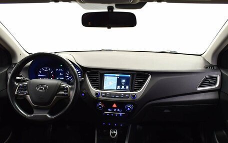 Hyundai Solaris II рестайлинг, 2017 год, 1 269 000 рублей, 5 фотография