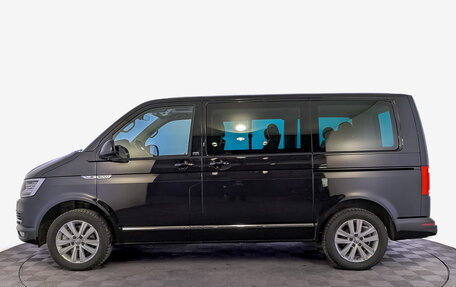 Volkswagen Multivan T6 рестайлинг, 2018 год, 4 500 000 рублей, 8 фотография