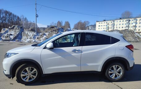 Honda Vezel, 2015 год, 1 720 000 рублей, 9 фотография
