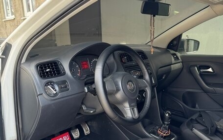 Volkswagen Polo VI (EU Market), 2011 год, 740 000 рублей, 9 фотография