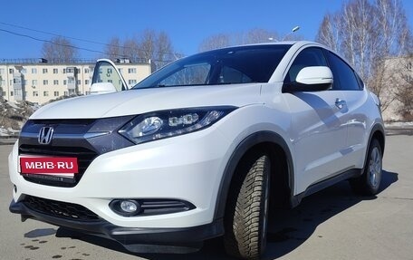 Honda Vezel, 2015 год, 1 720 000 рублей, 4 фотография