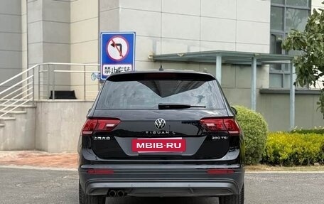 Volkswagen Tiguan II, 2021 год, 1 790 000 рублей, 5 фотография