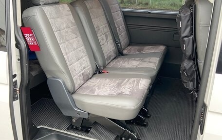 Volkswagen Caravelle T6 рестайлинг, 2019 год, 3 800 000 рублей, 7 фотография