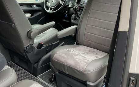 Volkswagen Caravelle T6 рестайлинг, 2019 год, 3 800 000 рублей, 10 фотография