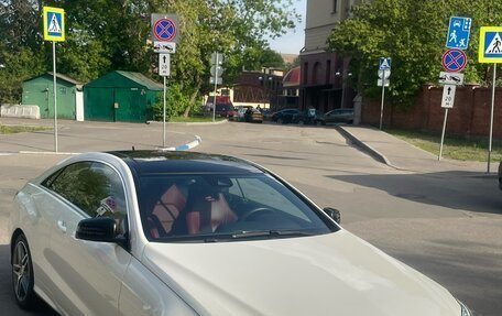 Mercedes-Benz E-Класс, 2015 год, 2 500 000 рублей, 1 фотография
