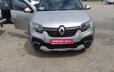 Renault Logan II, 2019 год, 900 000 рублей, 1 фотография