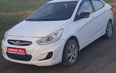 Hyundai Solaris II рестайлинг, 2013 год, 680 000 рублей, 1 фотография